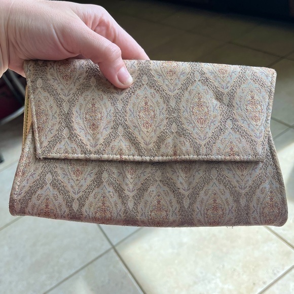 Vintage Handbags - Vintage Golden Shimmer Art Deco Fine Satin Clutch Evening Bag